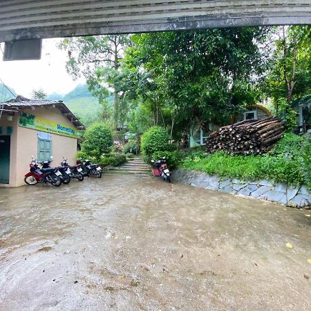 Ong Vang Meo Vac Hotel Bagian luar foto