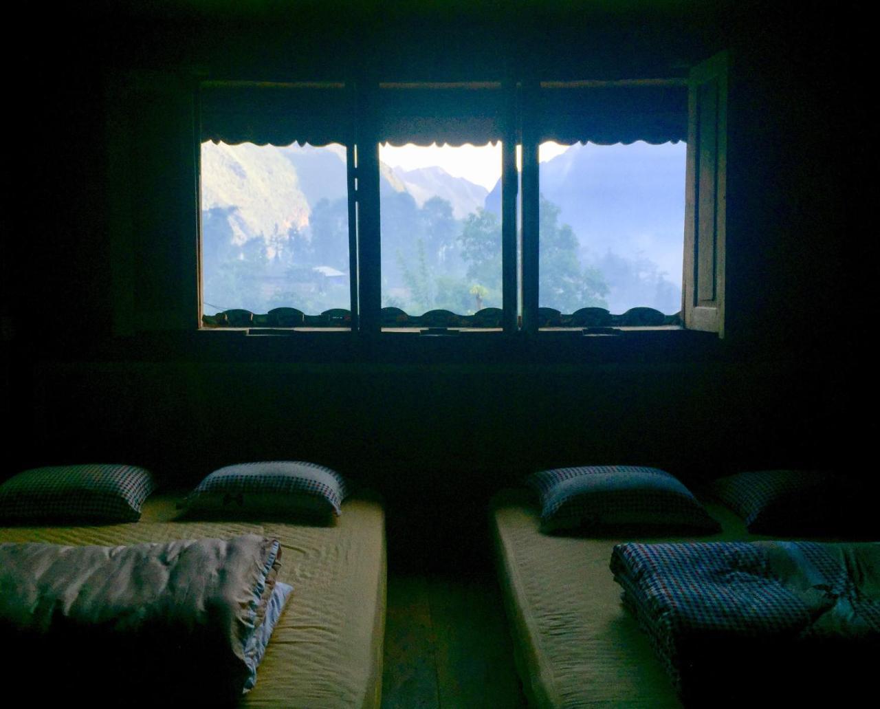 Ong Vang Meo Vac Hotel Bagian luar foto